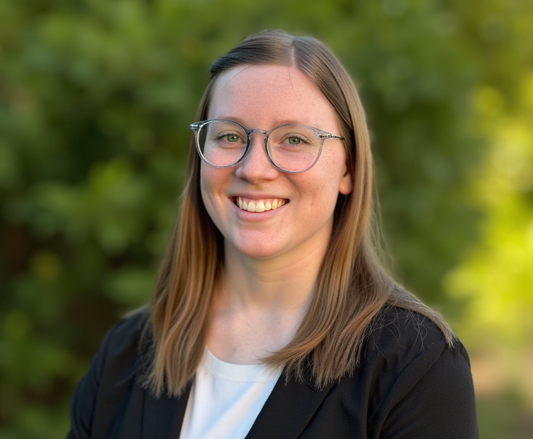 Makenna Gonzales, Intern